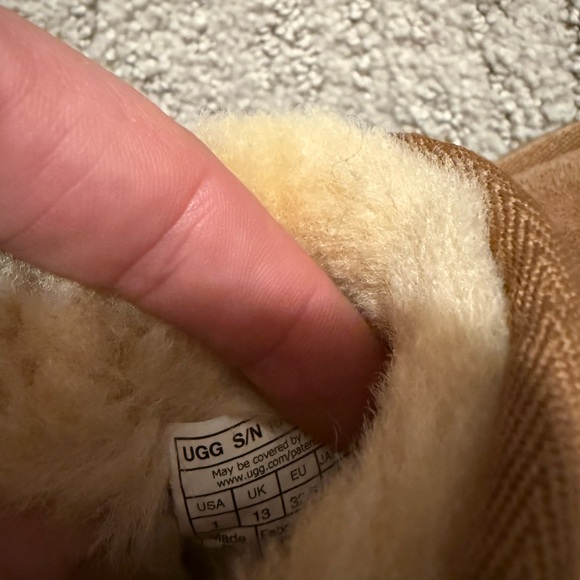 UGG Tan Kids Slippers - Picture 5 of 5